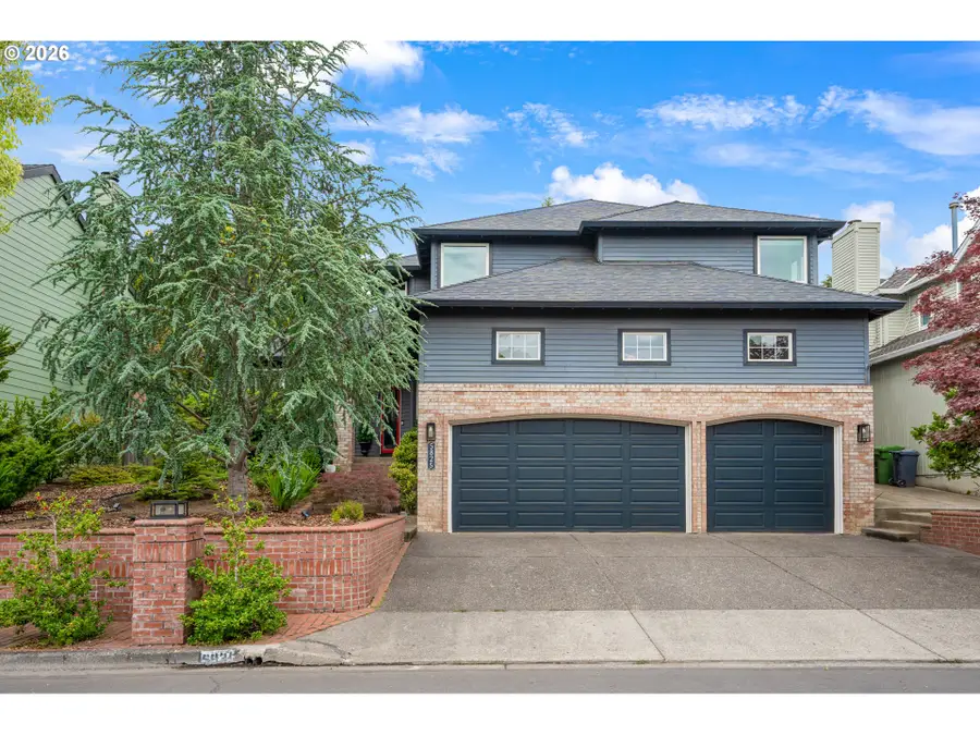 5825 Ridgetop Ct, Lake Oswego, OR 97035 - #3
