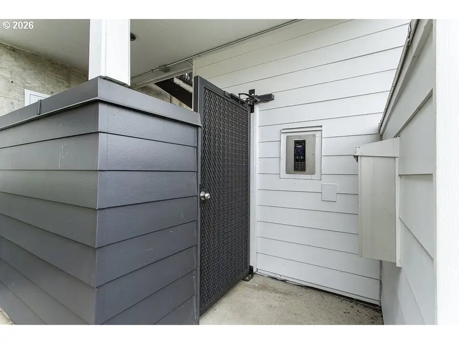 622 S Nevada St #D, Portland, OR 97219 - #2