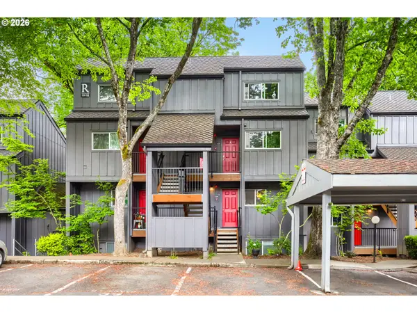 4 Touchstone #111, LakeOswego, OR 97035
