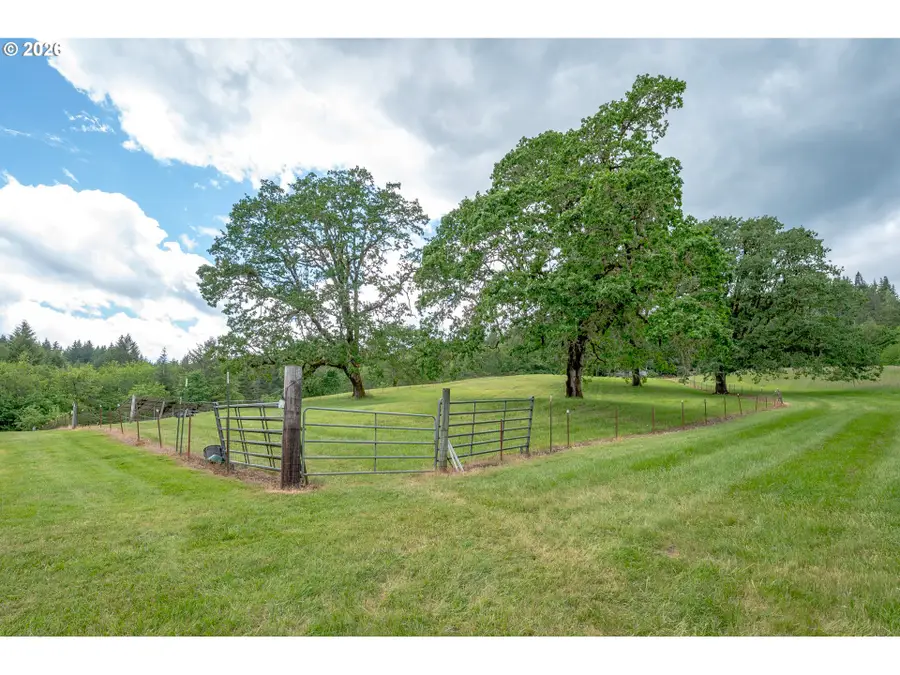 25715 NW Dodson Rd, Yamhill, OR 97148 - #2