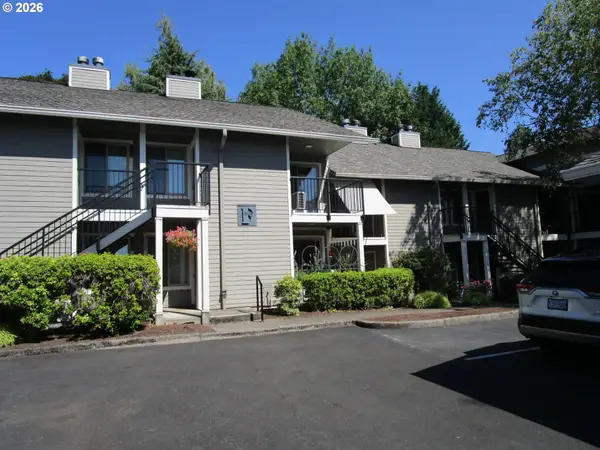 86 Kingsgate Rd #F104, LakeOswego, OR 97035