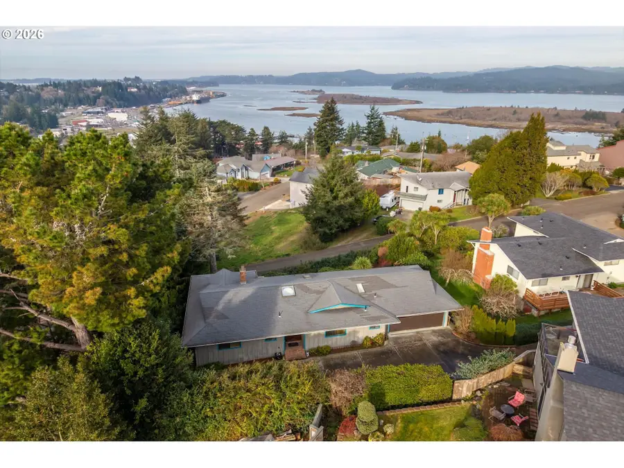 875 Signal Way, Coos Bay, OR 97420 - #3