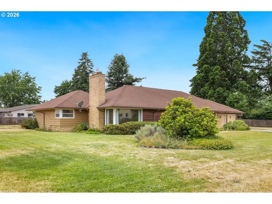 617 N Knights Bridge Rd, Canby, OR 97013 - #2