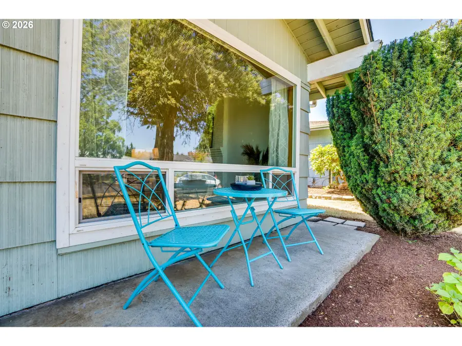 11810 NE Siskiyou St, Portland, OR 97220 - #2