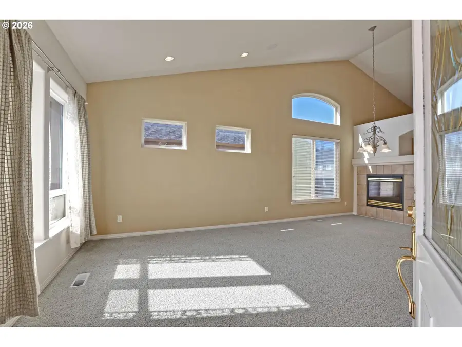 7439 SE 157th Ave, Portland, OR 97236 - #3