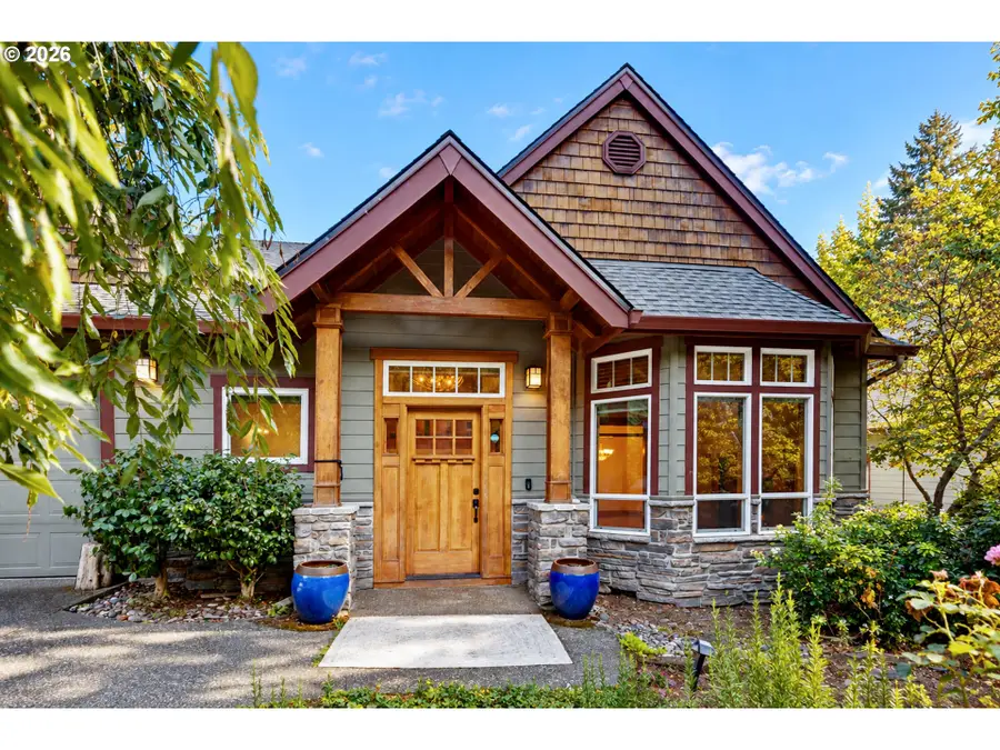 2133 SW Arnold St, Portland, OR 97219 - #3