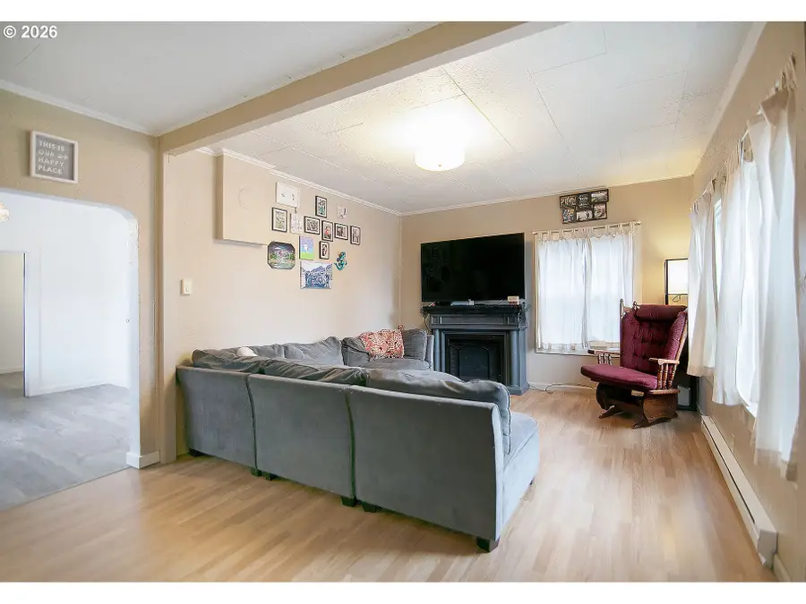 603 Church St, Kelso, WA 98626 - Image #2