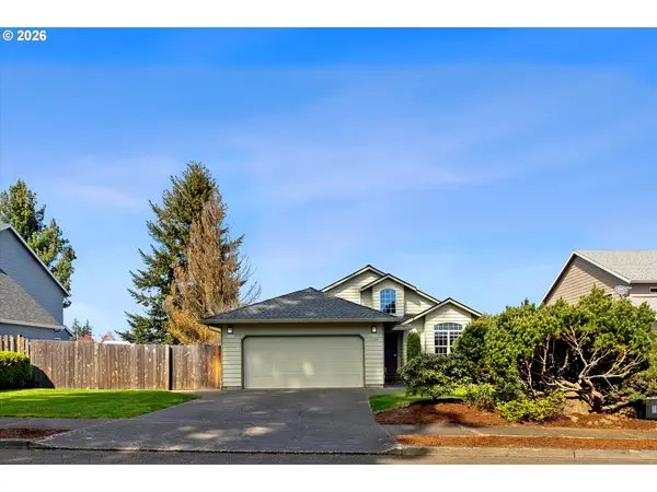 1164 NE 14th Pl, Canby, OR 97013