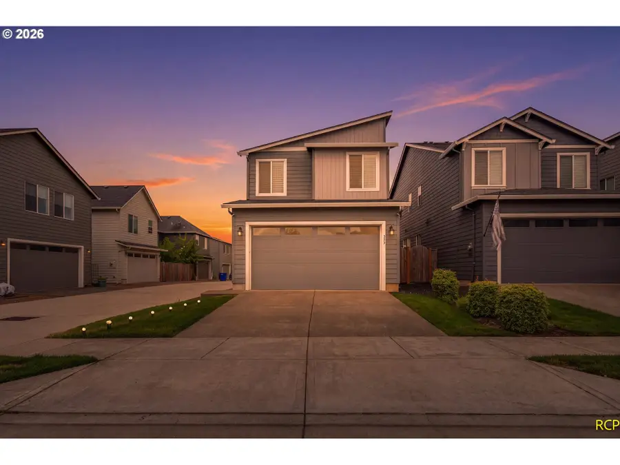 859 S 23rd Ave, Cornelius, OR 97113 - #2