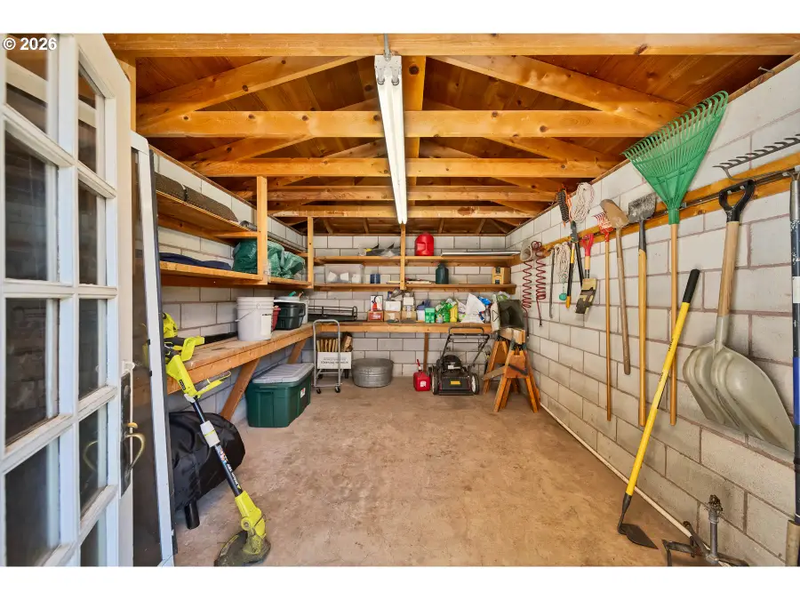 291 NW 4th St, Prineville, OR 97754 - #3