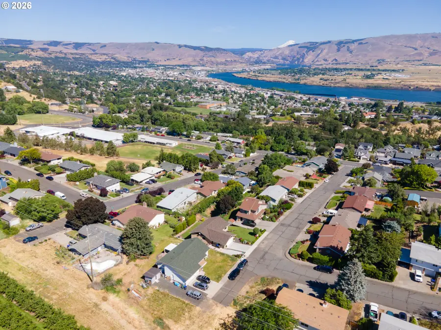 2111 View Ct, The Dalles, OR 97058 - #2