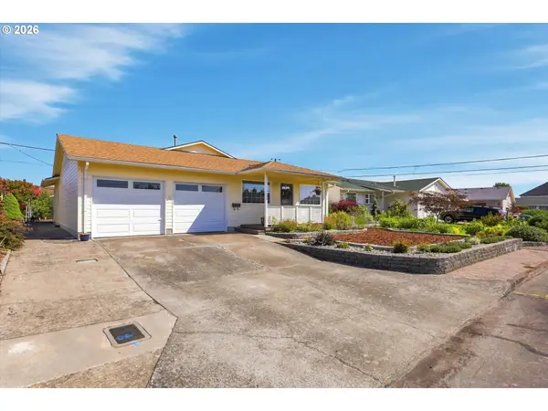 1323 Garden Way, Woodburn, OR 97071
