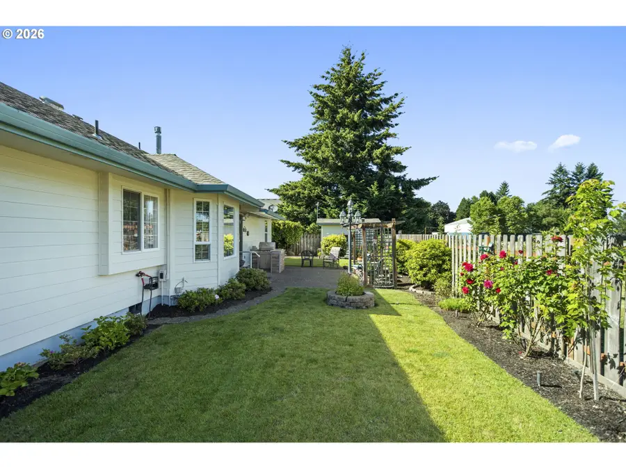 1820 N Laurelwood Loop, Canby, OR 97013 - #3