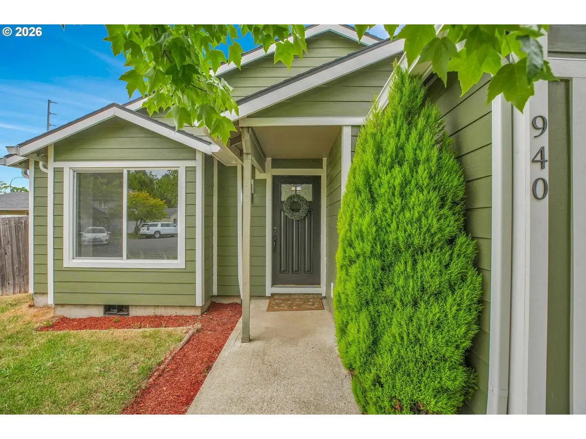 940 SW 178th Pl, Beaverton, OR 97003 - #1