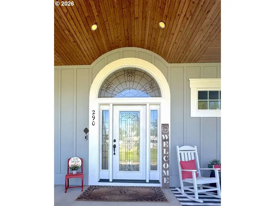290 E Mckinney Ave, Hermiston, OR 97838 - #3