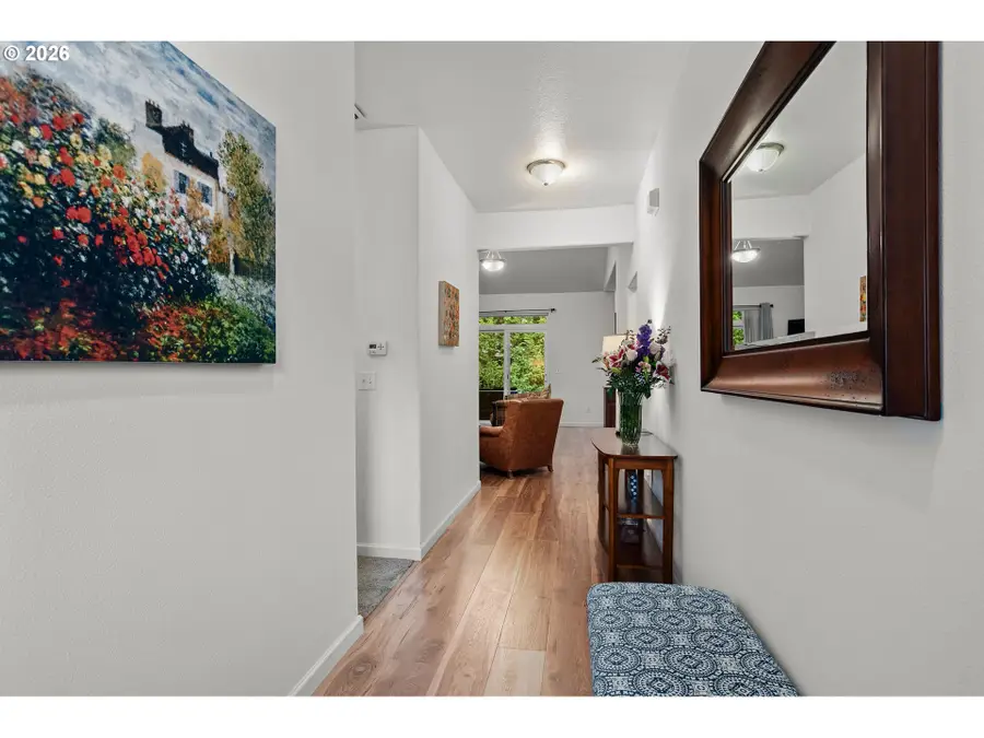 124 W Johanna Ct, Newberg, OR 97132 - #3