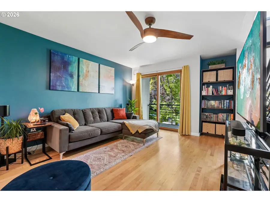 5918 NE Hoyt St, Portland, OR 97213 - #2