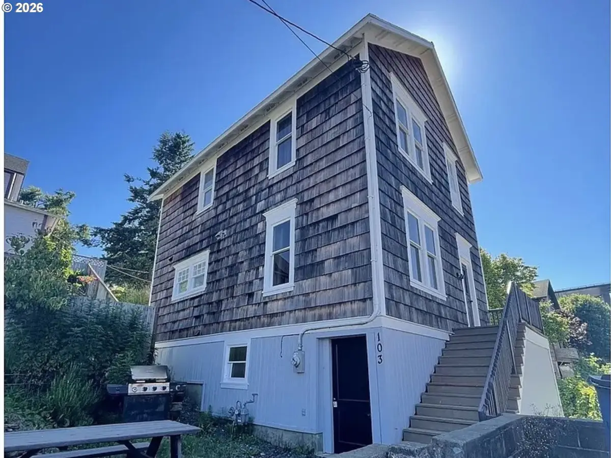 103 Washington St, Astoria, OR 97103 - #1