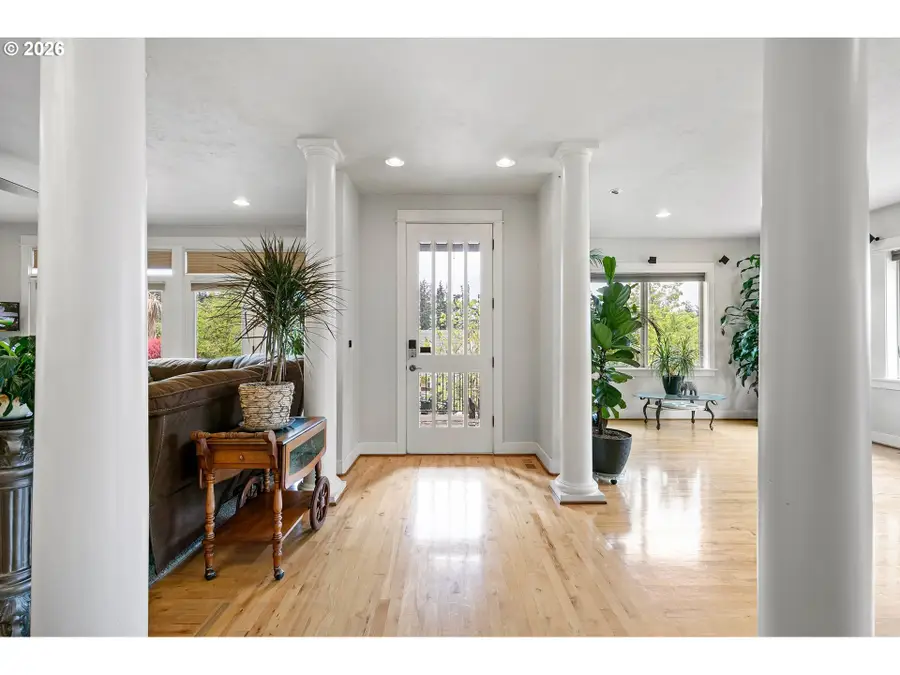 3147 Tanner Park Dr, Eugene, OR 97405 - #3