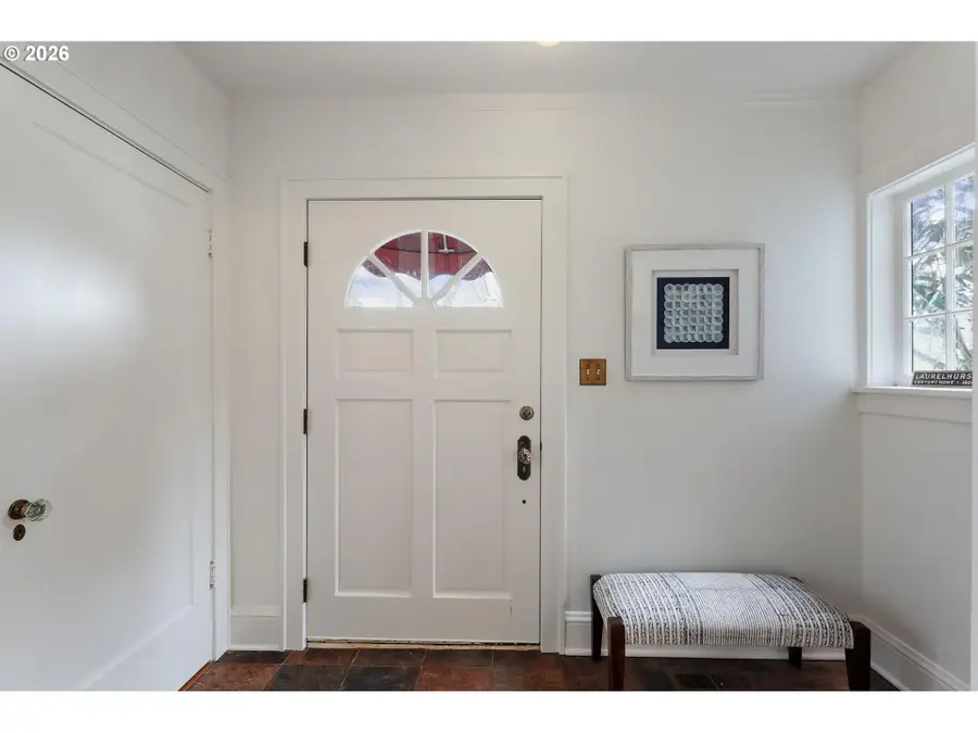 4307 SE Oak St, Portland, OR 97215 - #3
