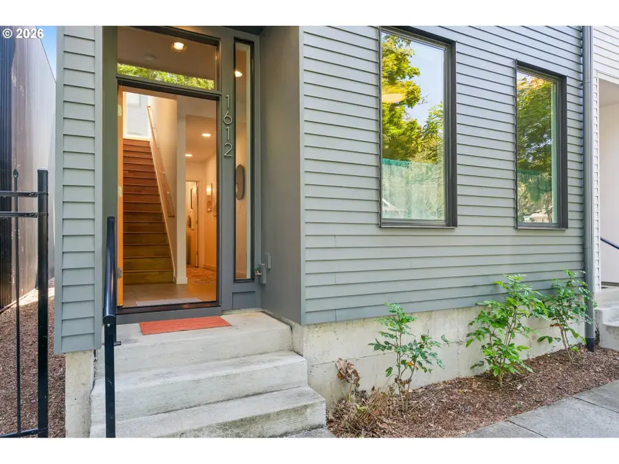 1612 SE Claybourne St, Portland, OR 97202 - #3