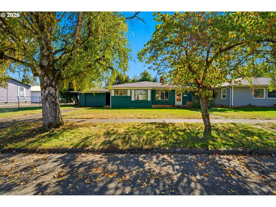 348 NW Yamhill St, Sheridan, OR 97378 - #2