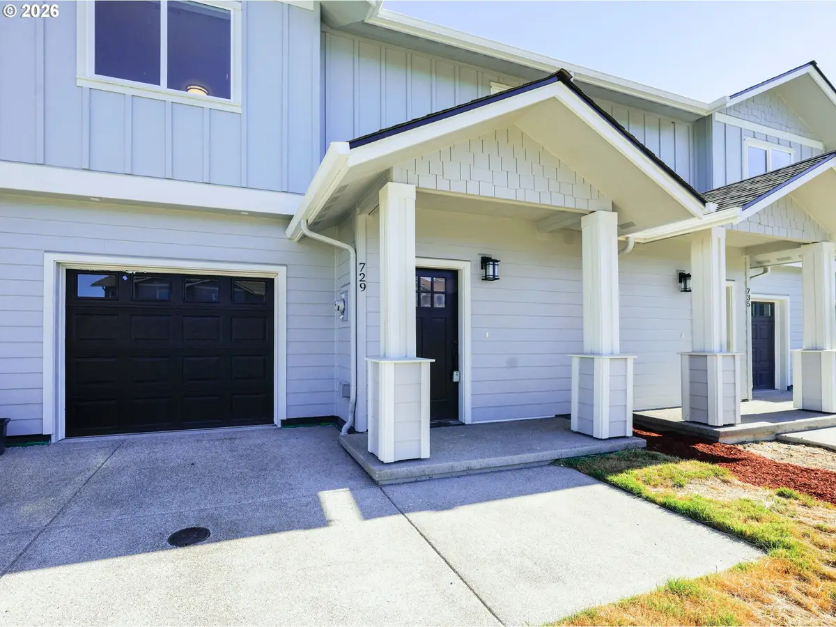 729 Periander Way, Harrisburg, OR 97446 - #1