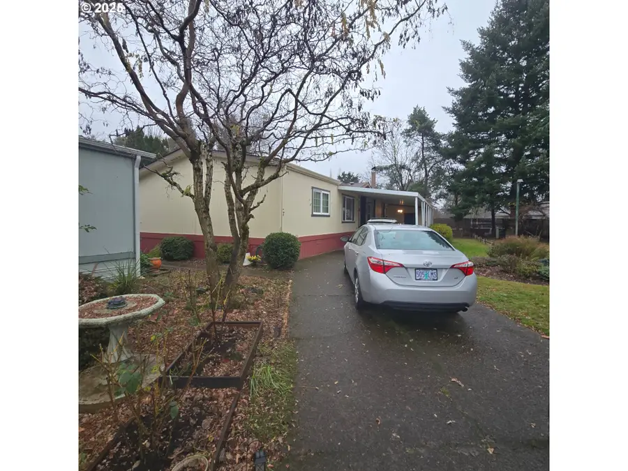 7858 SE King Rd #7, Milwaukie, OR 97222 - Image #2