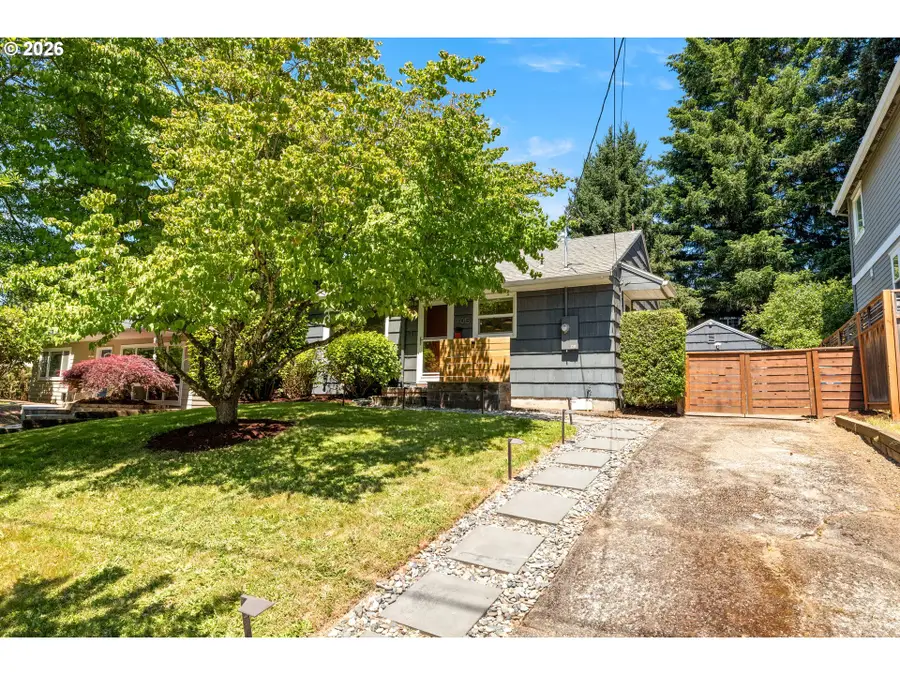 4015 SE Lexington St, Portland, OR 97202 - #2