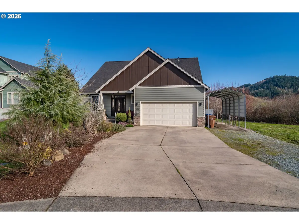 191 SE Callaham Ct, Myrtle Creek, OR 97457 - #1