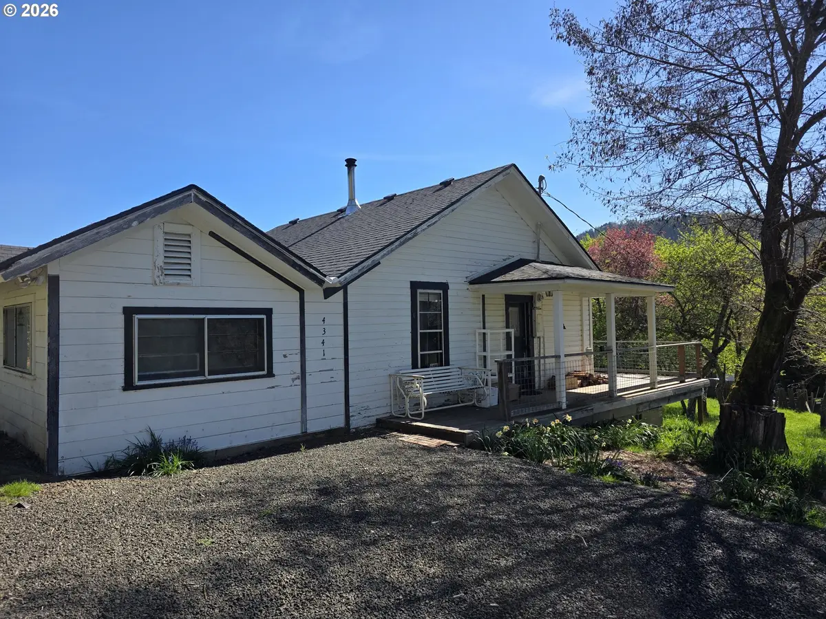 4341 Happy Valley Rd, Roseburg, OR 97471 - #1