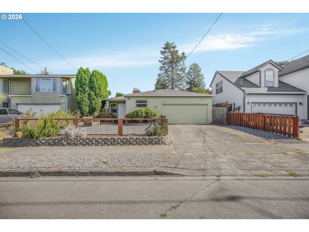 7927 N Edison St, Portland, OR 97203 - #1