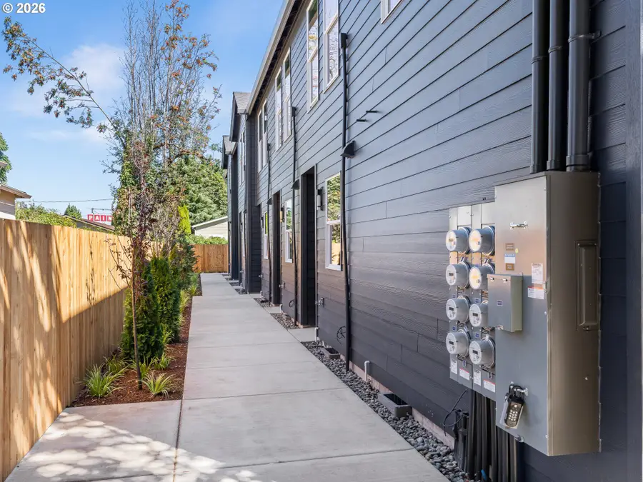 2073 SE Harold St #5, Portland, OR 97202 - #2