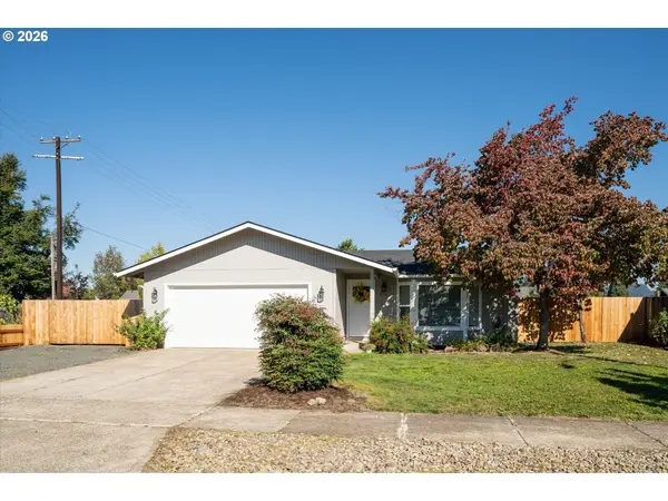 6916 D St, Springfield, OR 97478