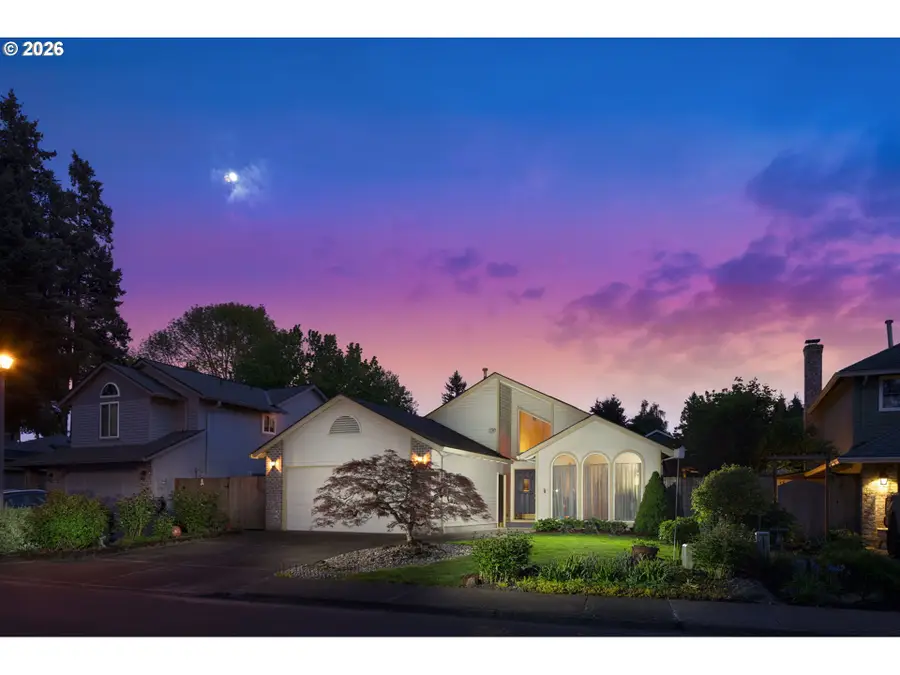 10602 SW Kent St, Tigard, OR 97224 - #2