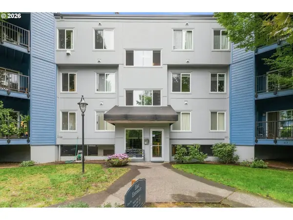 8720 SW Tualatin Rd #210, Tualatin, OR 97062