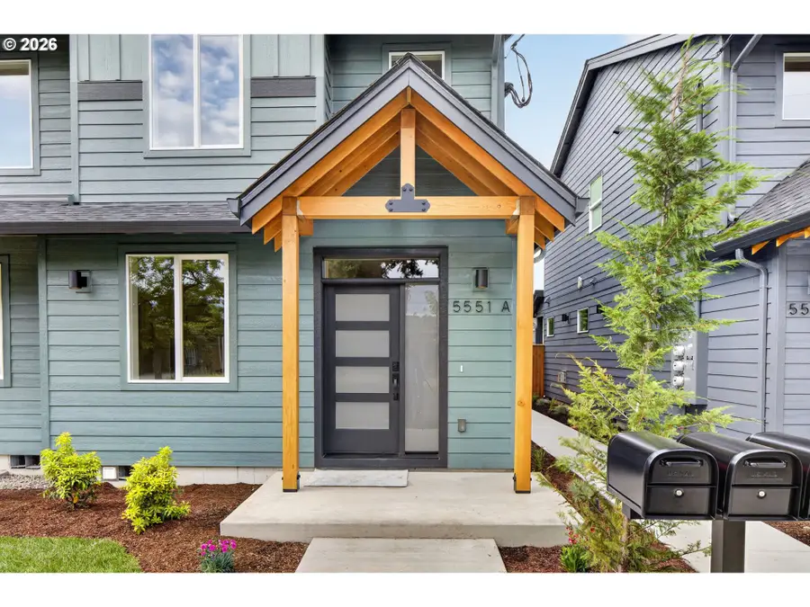 5551 SE Steele St #A&C, Portland, OR 97206 - #2