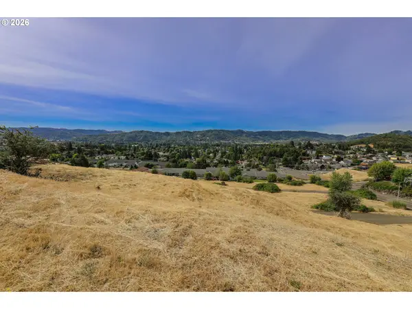 1981 Warewood Terrace Ct, Roseburg, OR 97471