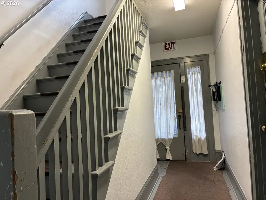 5203 NE 16th Ave, Portland, OR 97211 - #3