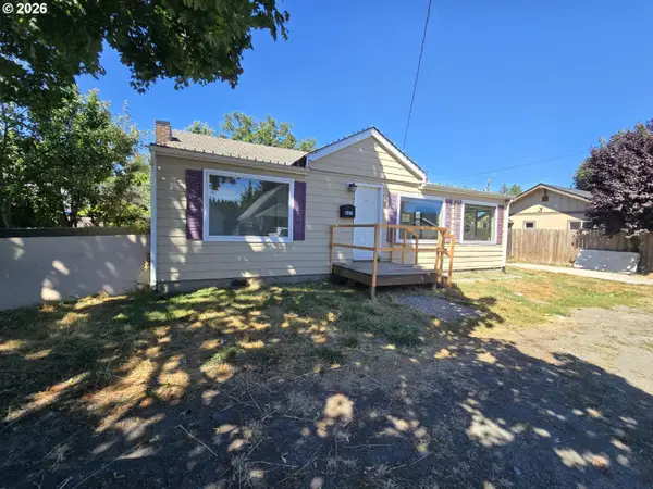 607 S 6th Ave, Kelso, WA 98626