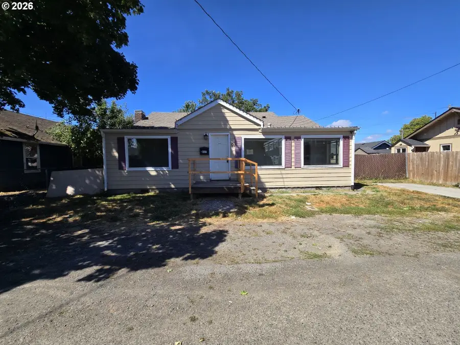 607 S 6th Ave, Kelso, WA 98626 - #2
