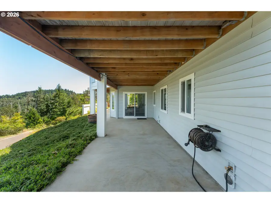 462 Lillian Ln, Roseburg, OR 97471 - #3