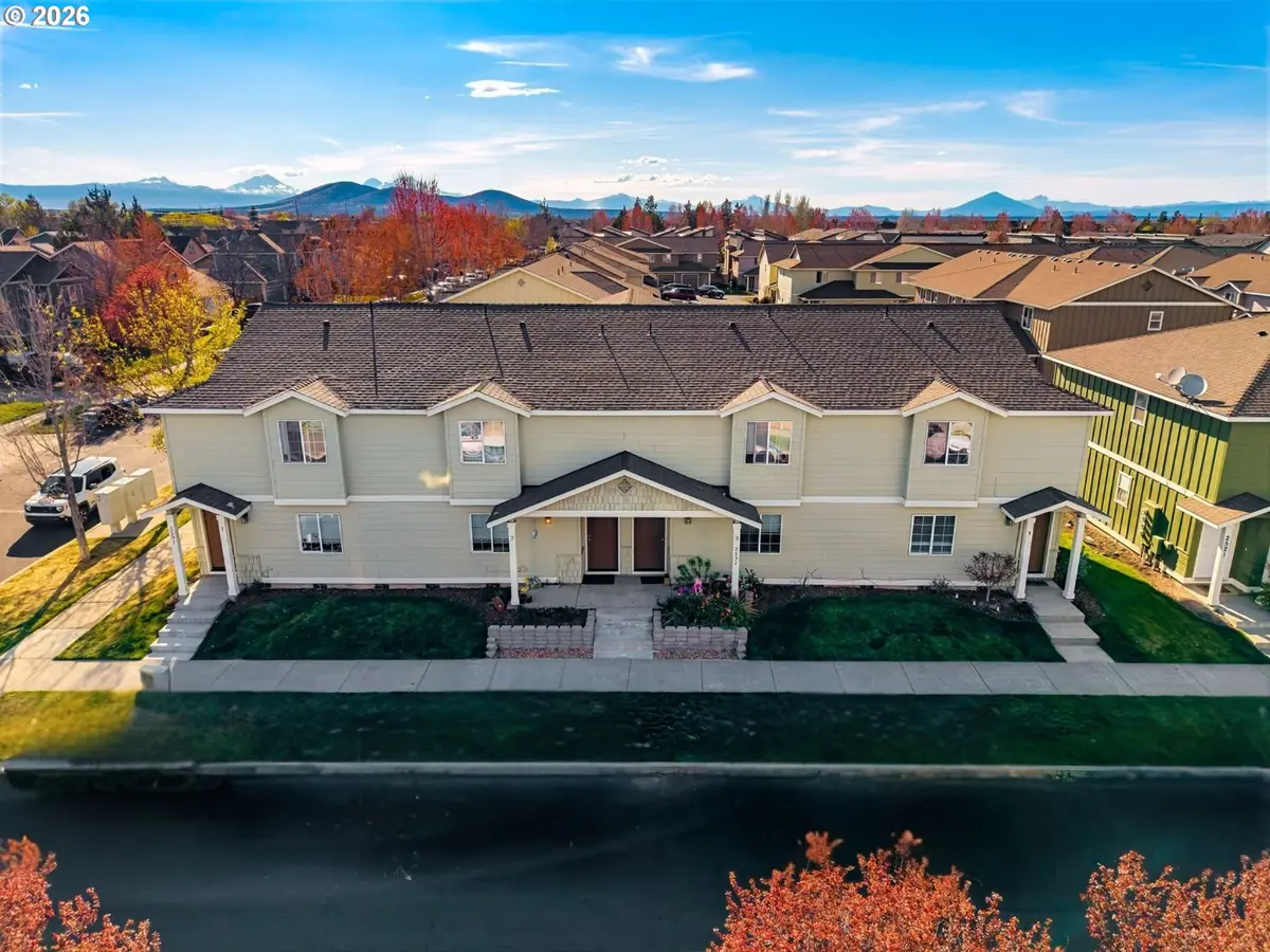 2531 NW Cedar Ave #1-4, Redmond, OR 97756 - #1