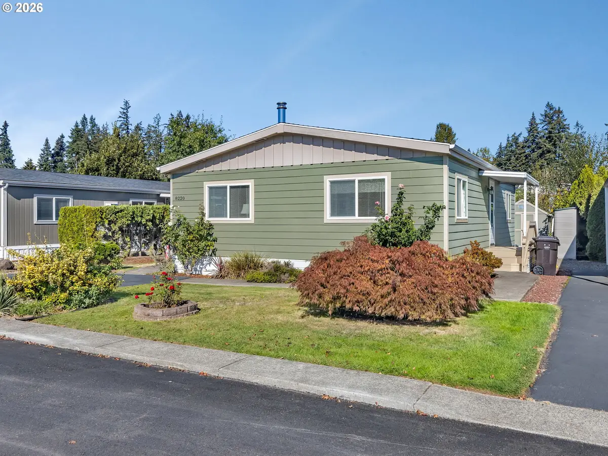 8220 SE Iris St, Milwaukie, OR 97267 - #1
