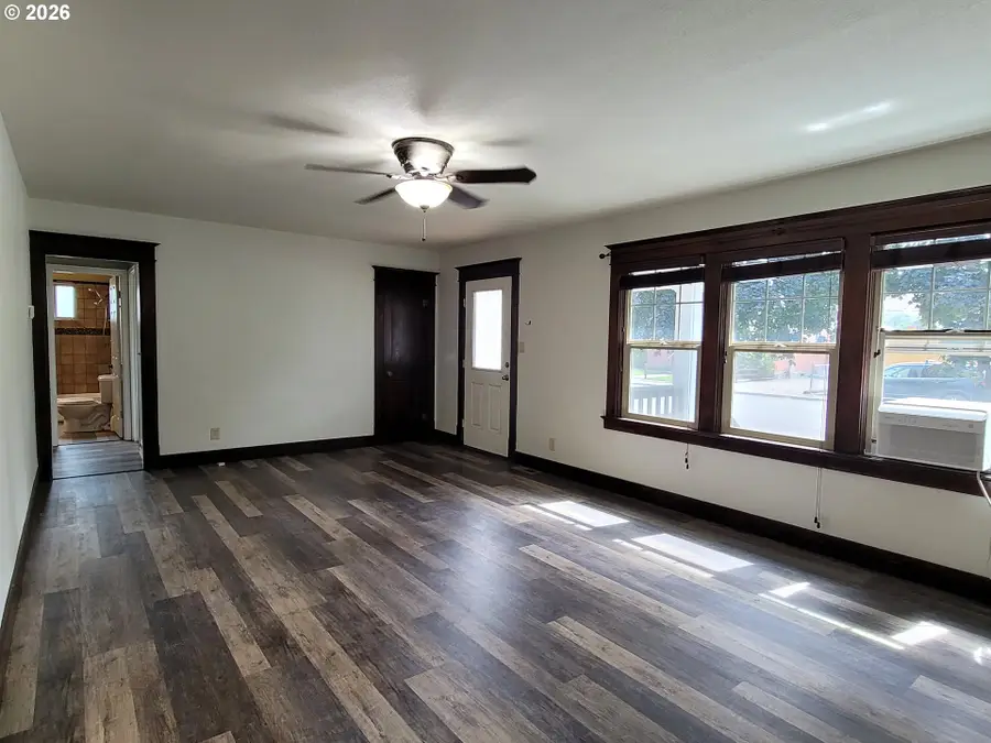 1424 Broadway St, Baker City, OR 97814 - #3