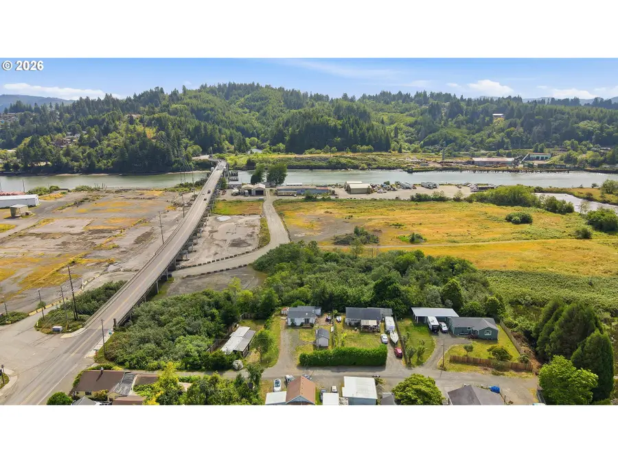 63715 Chamberlain Rd, Bunker Hill, OR 97420 - #3