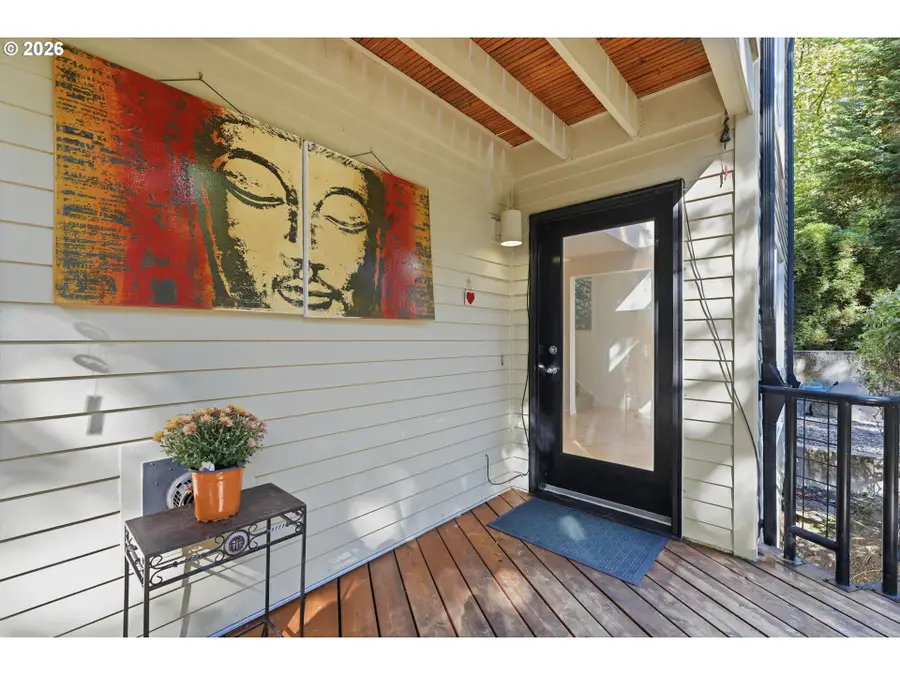 3921 SW Sweetbriar Dr, Portland, OR 97221 - #3