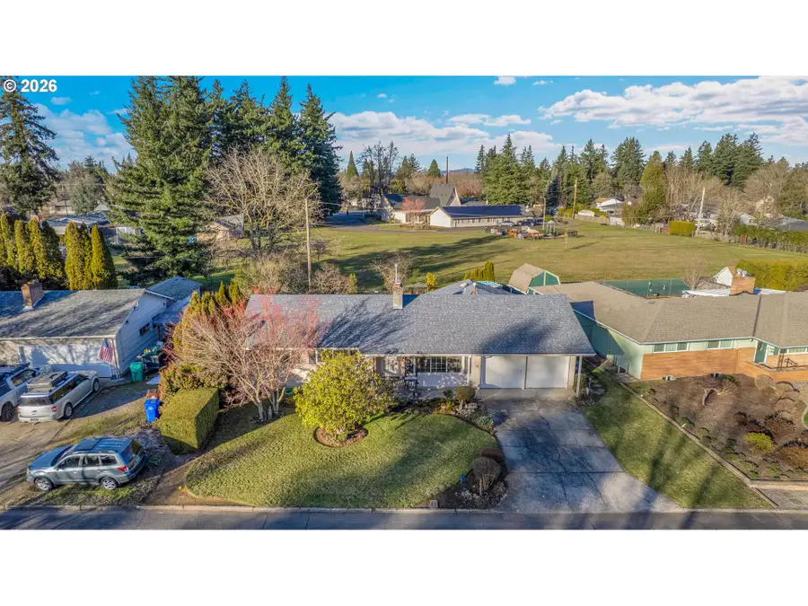 18601 SE Clinton St, Gresham, OR 97030 - Image #2