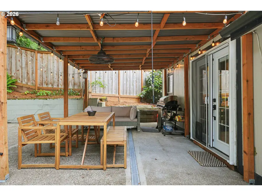 3030 SW Pendleton Ct, Portland, OR 97239 - #3