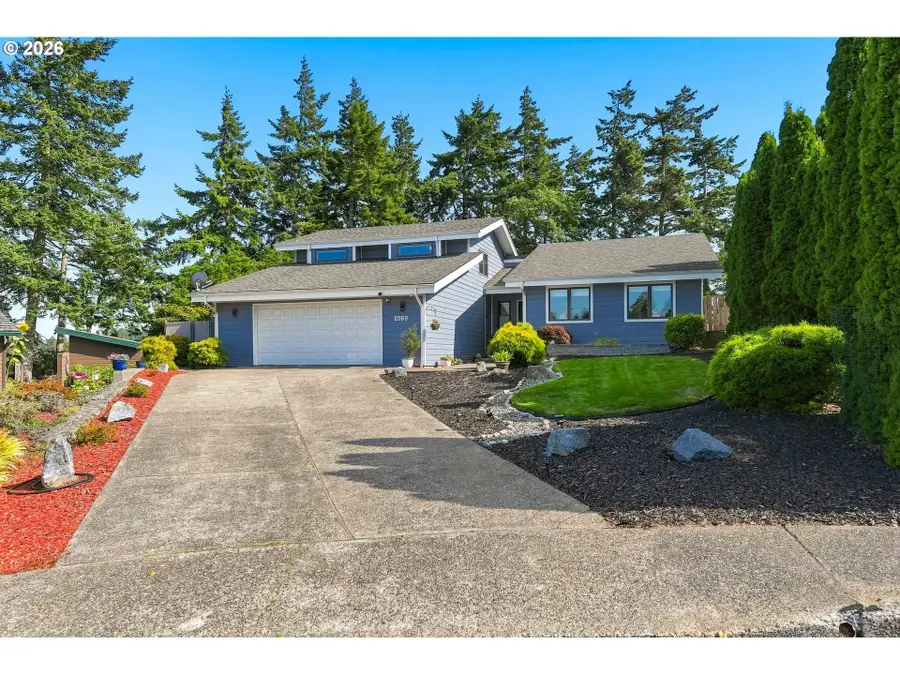 2069 Cedar Ct, North Bend, OR 97459 - #2